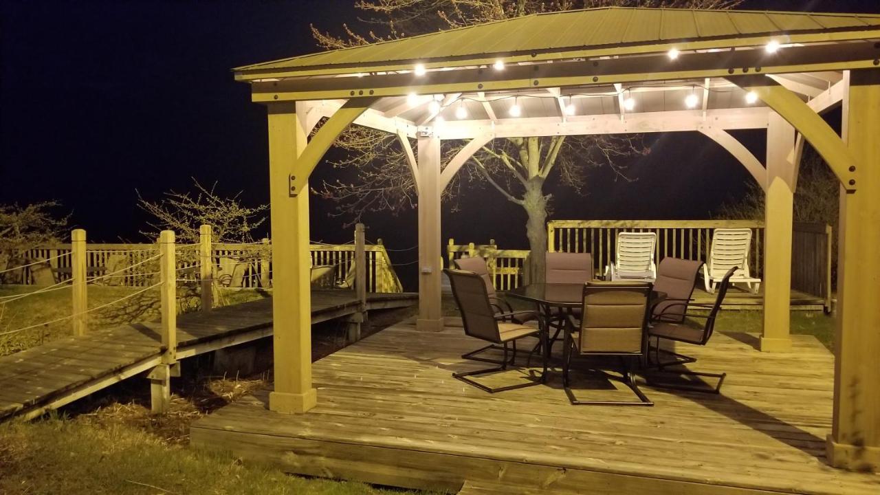 Brio Beach Inn Traverse City Ngoại thất bức ảnh