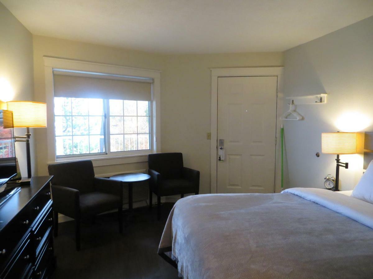 Brio Beach Inn Traverse City Ngoại thất bức ảnh