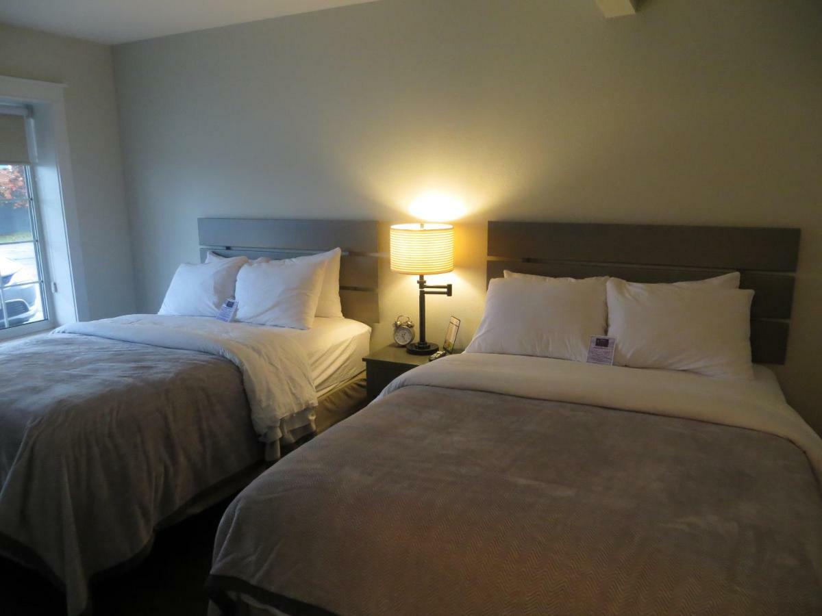 Brio Beach Inn Traverse City Ngoại thất bức ảnh