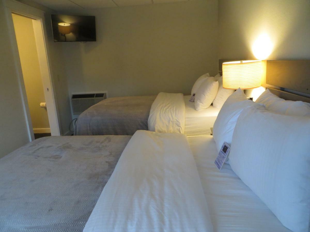 Brio Beach Inn Traverse City Ngoại thất bức ảnh